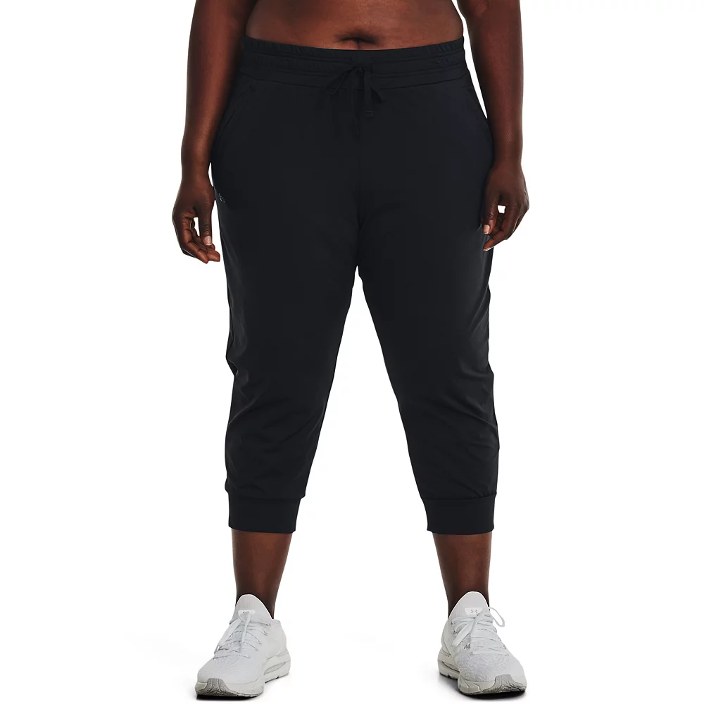 Plus Size Under Armour HeatGear® No-Slip Waistband Capris Plus Size Under Armour HeatGear® No-Slip Waistband Capris -Under Armor shop 5191340 Black
