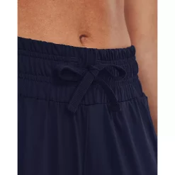 Women's Under Armour HeatGear® Armour Capris -Under Armor shop 5192239 ALT3